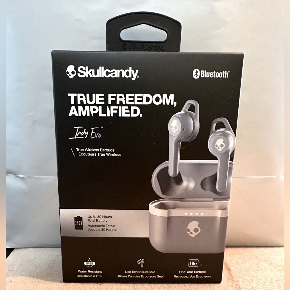 NEW Skullcandy - Light Grey Indy Evo